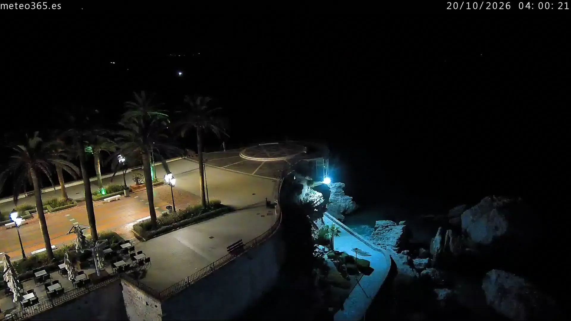 Nerja – Balcón de Europa – Live Nerja: Utsikten från Balcón de Europa över Calahonda och La Caletilla.